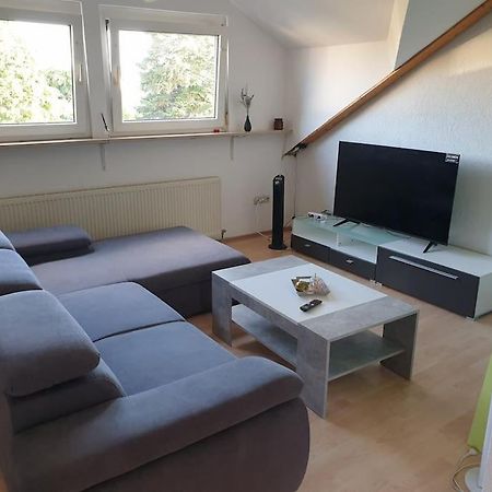 Schoene Wohnung Zentral อินโกลชตัดต์ ภายนอก รูปภาพ