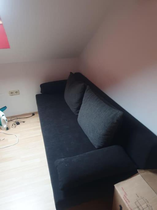 Schoene Wohnung Zentral อินโกลชตัดต์ ภายนอก รูปภาพ