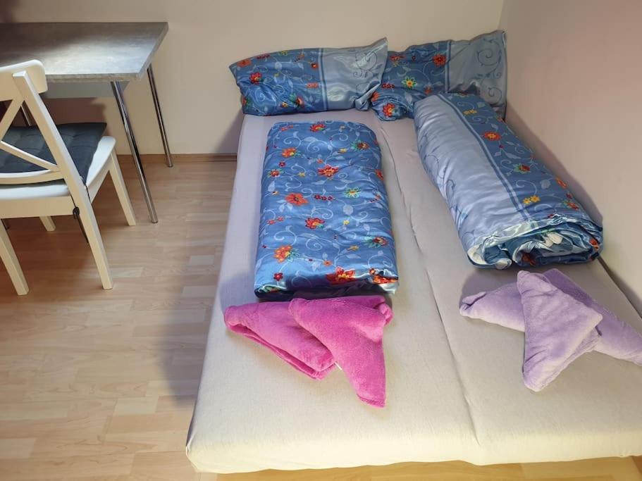 Schoene Wohnung Zentral อินโกลชตัดต์ ภายนอก รูปภาพ